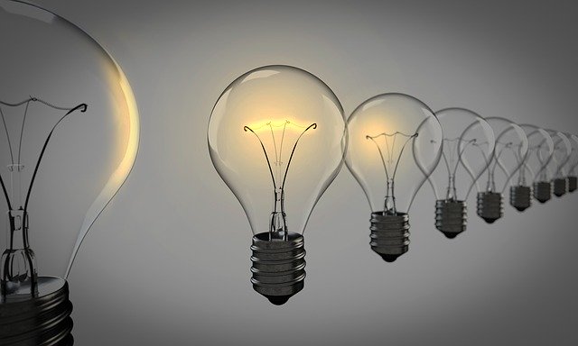 image of a sequence of bulbs representing major energy inefficiencies in homes